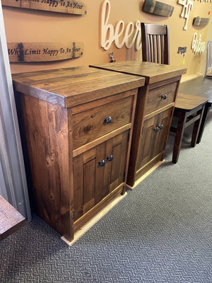 R162P Rustic Pine 1 Drawer & 2 Door Nightstand 2 Available in Black Walnut Finish S-582