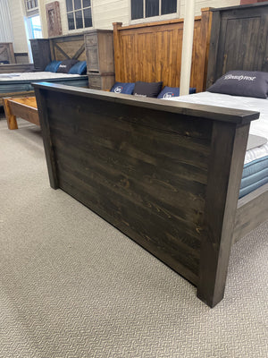 RF243P Rustic Pine Queen Fusion Bed in Ebony Finish S-743