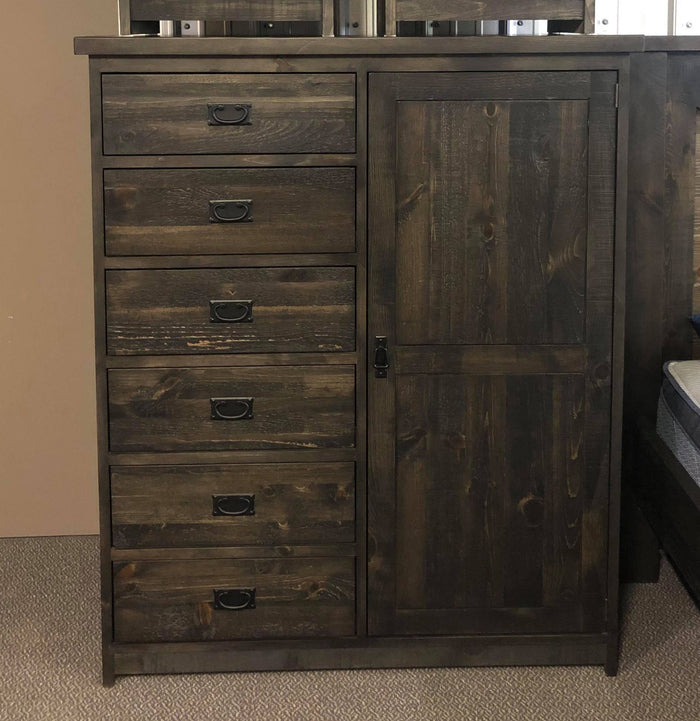 R220P Rustic Pine Cowboy's Chest in Ebony Finish S-175