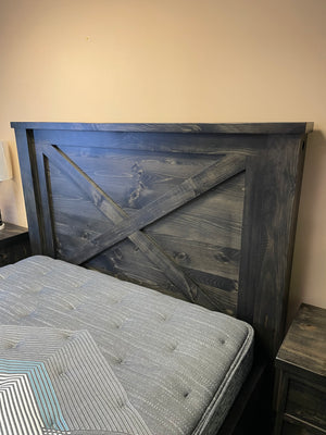 Rustic 3 Piece Barn Door Queen Bedroom Set in Ebony Finish S-602