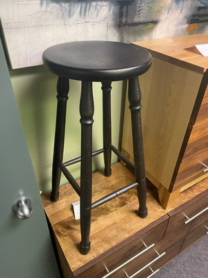 661 Smooth Oak Colonial 30" Stools 4 Available in Midnight Finish C-474